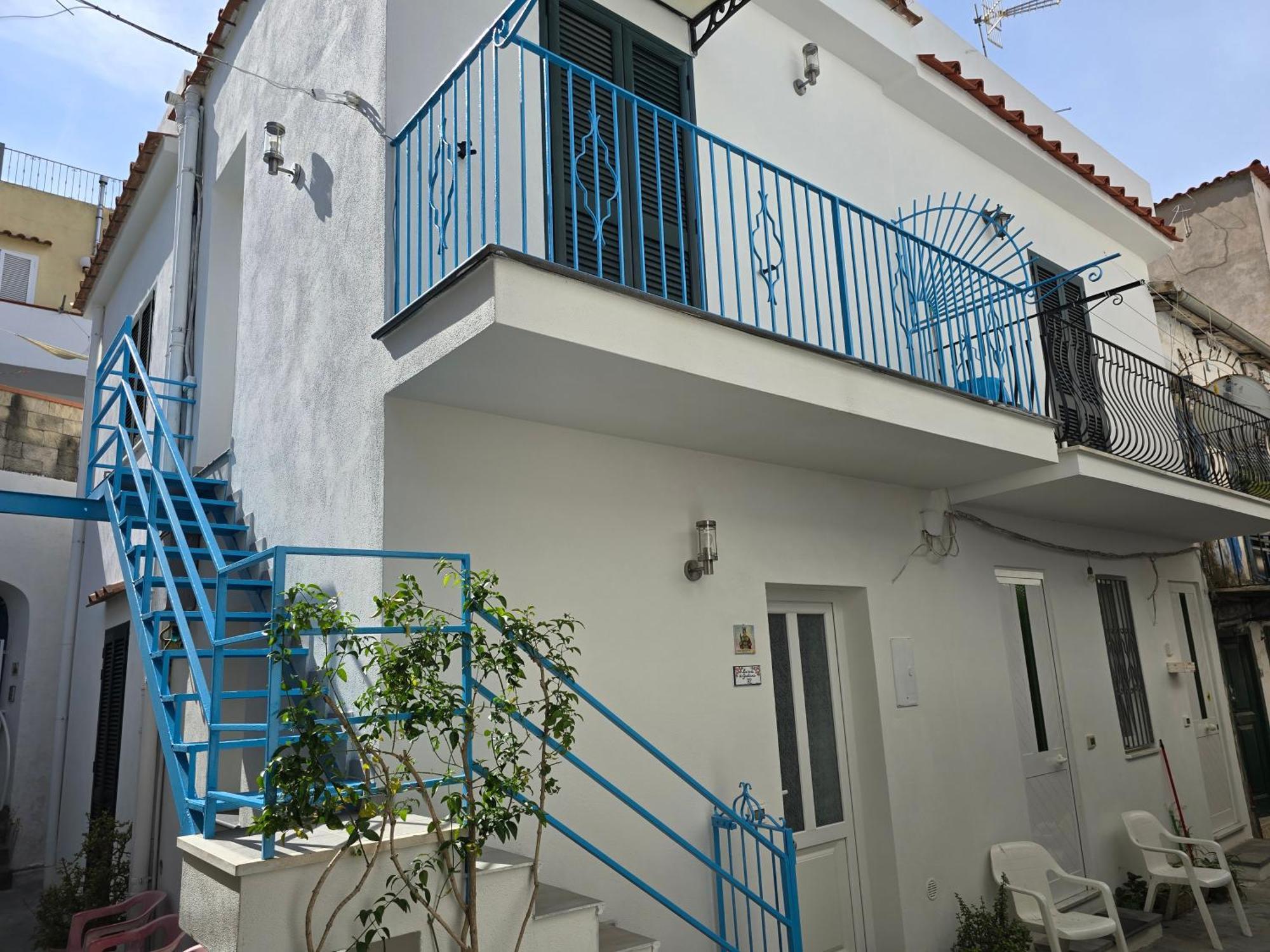 فيلا La Casa Di Giuliana Primo Piano Con Balcone ايسكيا المظهر الخارجي الصورة