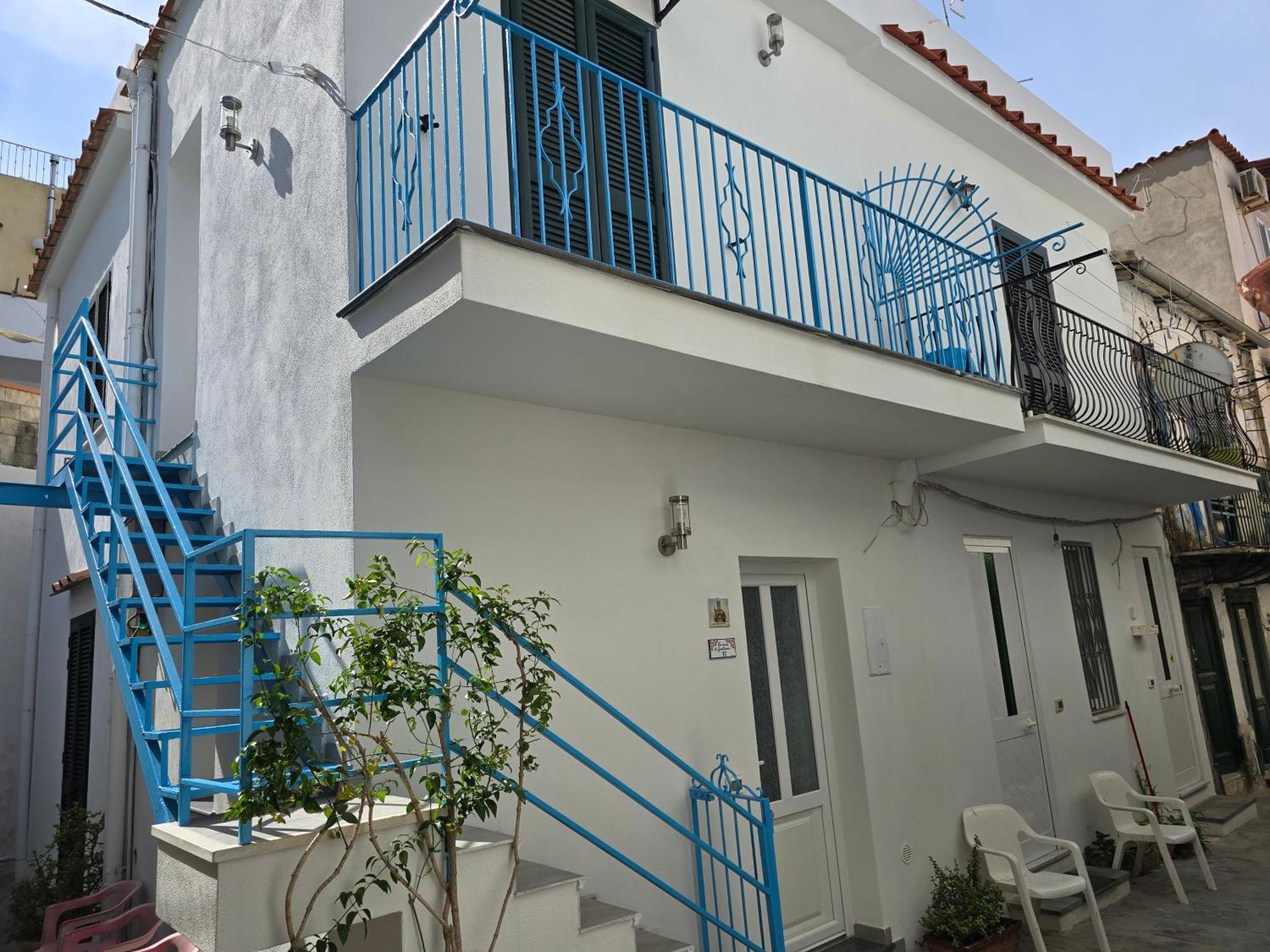 فيلا La Casa Di Giuliana Primo Piano Con Balcone ايسكيا المظهر الخارجي الصورة